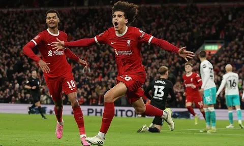 Chelsea, Man United và Liverpool đoạt vé vào Tứ kết FA Cup