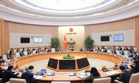Thủ tướng Chính phủ: Quan tâm phát triển toàn diện, đồng bộ các lĩnh vực văn hóa, xã hội, giáo dục, y tế; phát triển công nghiệp văn hóa