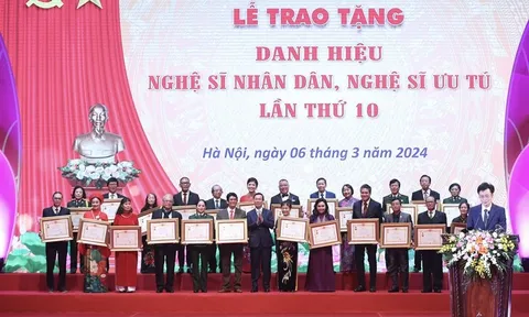 Tôn vinh những nghệ sĩ tâm huyết, tài năng, lao động bền bỉ, sáng tạo, có nhiều cống hiến nổi bật cho đời sống văn hóa nghệ thuật nước nhà