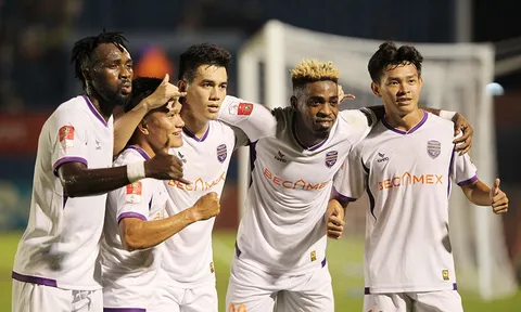 Vòng 13 V.League 2023-2024: Becamex Bình Dương gây áp lực lên Nam Định, Công an Hà Nội thua sốc