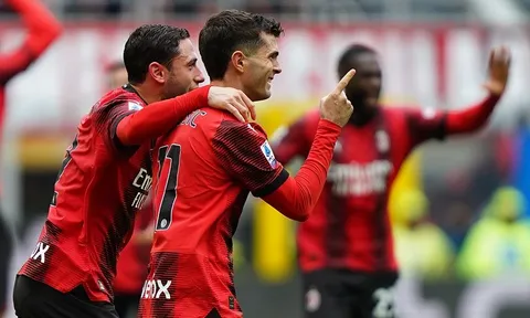 Vòng 28 Serie A 2023-2024: AC Milan giành ngôi nhì bảng từ tay Juventus