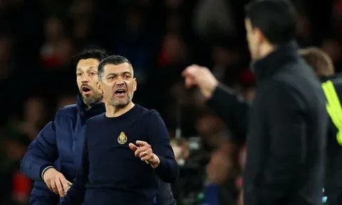 Huấn luyện viên Sergio Conceicao của Porto tiếc nuối khi bị loại khỏi Champions League