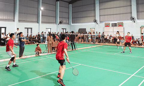 120 vận động viên tranh tài giải Cầu lông huyện Yên Mô năm 2024