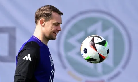 Đội tuyển Đức và Bayern Munich nhận tin không vui từ thủ môn Manuel Neuer