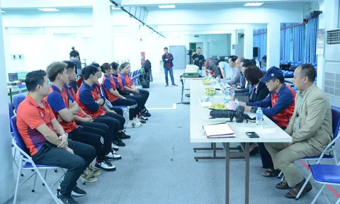 Liên đoàn Bắn súng Việt Nam gặp mặt đội tuyển Bắn súng tham dự tập huấn chuẩn bị Olympic Paris 2024