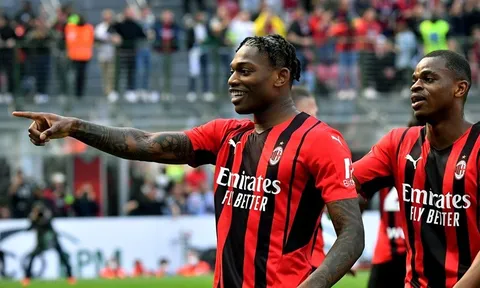 Juventus và Milan tranh ngôi nhì