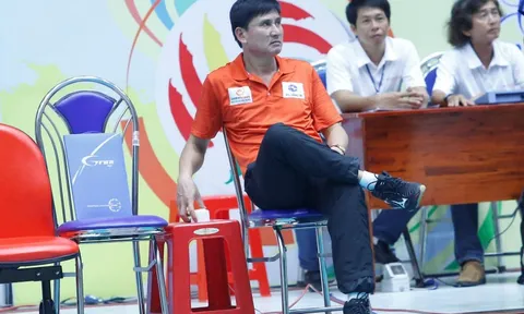 Huấn luyện viên Phạm Văn Long dẫn dắt Hóa chất Đức Giang Lào Cai