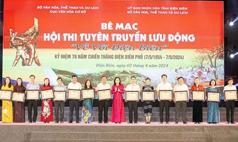 Bế mạc Hội thi Tuyên truyền lưu động toàn quốc “Về với Điện Biên”