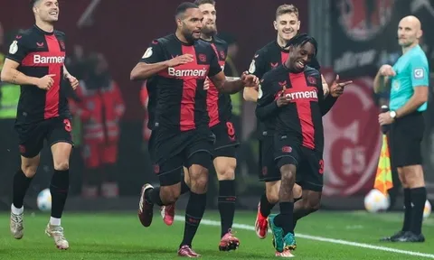 Leverkusen giành vé vào chung kết Cúp Quốc gia Đức
