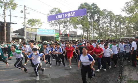Lan tỏa phong trào thể thao từ Ngày chạy Olympic ở Hậu Giang