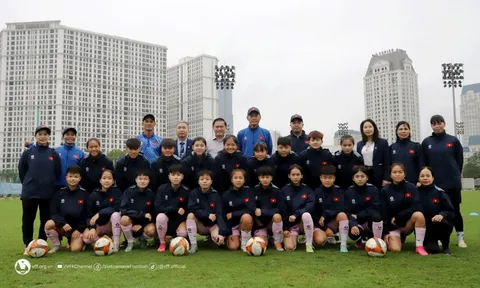 Lãnh đạo Liên đoàn Bóng đá Việt Nam gặp mặt, động viên U16 nữ Việt Nam trước giải giao hữu tại Thổ Nhĩ Kỳ