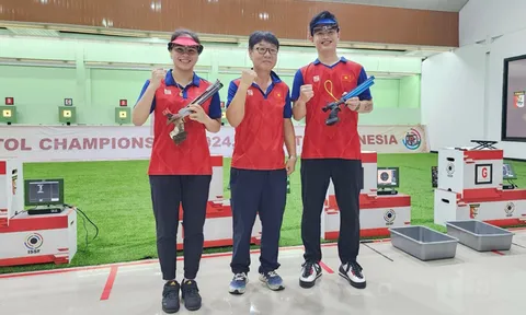 Các xạ thủ Việt Nam tham dự vòng loại Olympic