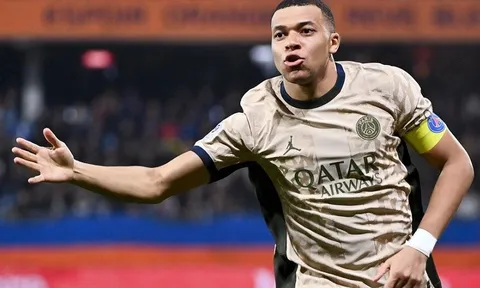 Huấn luyện viên Xavi khen ngợi PSG trước cuộc đối đầu tại Tứ kết Champions League