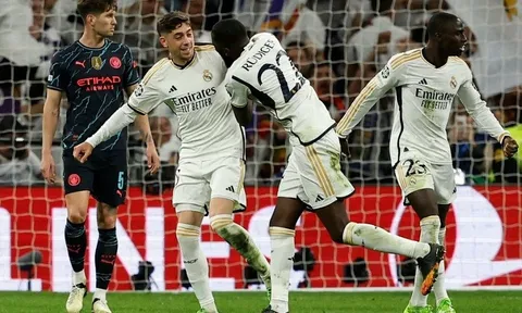 Real Madrid rượt đuổi tỷ số kịch tính với Man City ở lượt đi Tứ kết Champions League