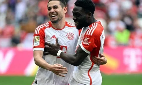 Bayern Munich ngăn cản ngày đăng quang sớm của Leverkusen