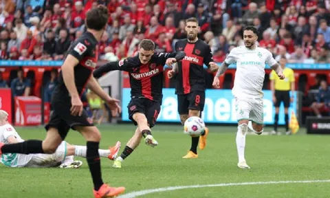 Leverkusen sớm vô địch Bundesliga sau chiến thắng hủy diệt Bremen