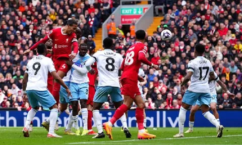 Liverpool thua sốc Crystal Palace ngay trên sân Anfiled