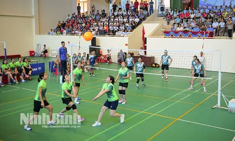 Giải Bóng chuyền hơi nữ công nhân, viên chức, lao động thành phố Tam Điệp năm 2024