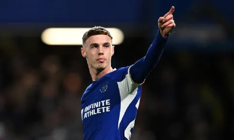 Cole Palmer vượt mặt Salah và Haaland, cân bằng kỷ lục 2 huyền thoại Chelsea