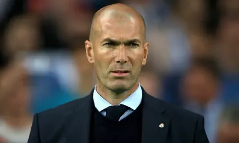 Bayern Munich tiến gần hợp đồng với huấn luyện viên Zinedine Zidane