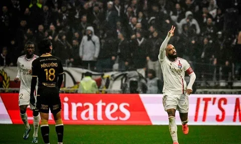 Monaco thua trận, PSG sớm vô địch Ligue 1