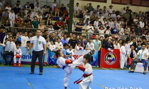 Hơn 500 vận động viên tranh tài tại giải vô địch trẻ Karate tỉnh Hòa Bình mở rộng năm 2024