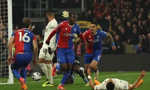 Crystal Palace lập chiến tích chưa từng thấy