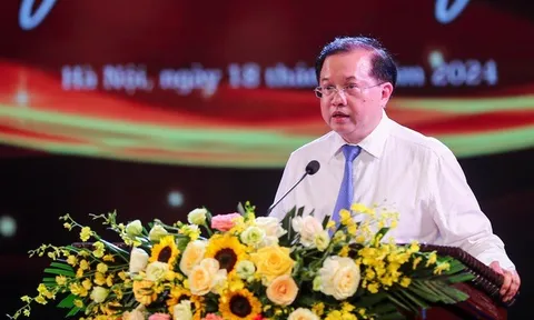 Phát động bình chọn tác phẩm văn học, nghệ thuật "Những bản hùng ca của đất nước"