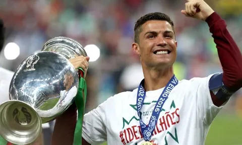 Cristiano Ronaldo lập kỷ lục về số lần dự EURO