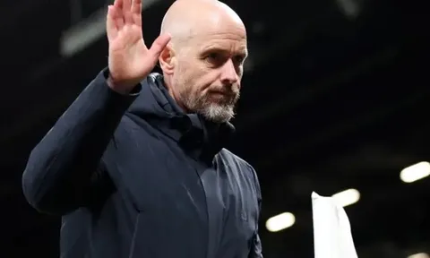 Huấn luyện viên Pochettino sẵn sàng thay thế người đồng cấp Ten Hag ở Man United