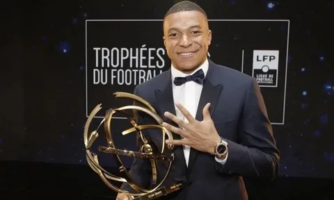 Kylian Mbappe lần thứ hai được vinh danh tại Globe Soccer Awards