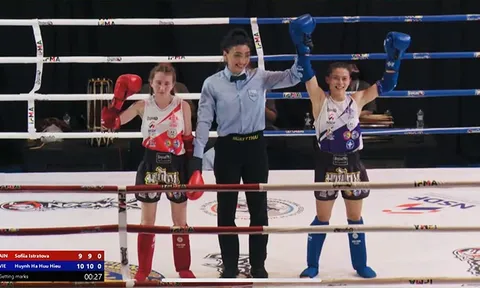 Võ sĩ Huỳnh Hà Hữu Hiếu bảo vệ thành công ngôi vô địch giải Muay thế giới