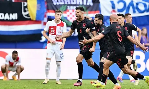 Lượt trận thứ hai, bảng B Vòng chung kết EURO 2204: Croatia đánh rơi chiến thắng ở phút bù giờ