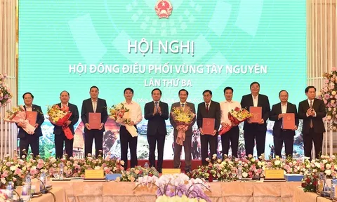 Xây dựng nền văn hóa Tây Nguyên tiên tiến, đậm đà bản sắc dân tộc, thống nhất trong đa dạng, tôn trọng các giá trị văn hóa khác biệt 