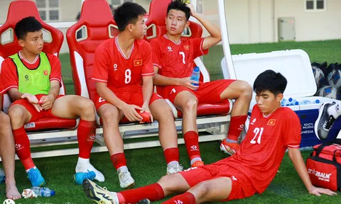 Huấn luyện viên Trần Minh Chiến không trách học trò, nhận trách nhiệm sau trận thua U16 Thái Lan
