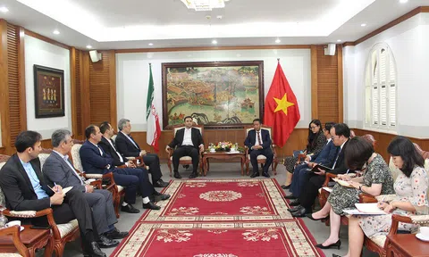 Việt Nam và Iran tăng cường hợp tác văn hóa, du lịch, thể thao