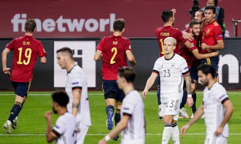 Tuyển thủ Tây Ban Nha đáp trả chỉ trích “đội tuyển lùn và thiếu kinh nghiệm”