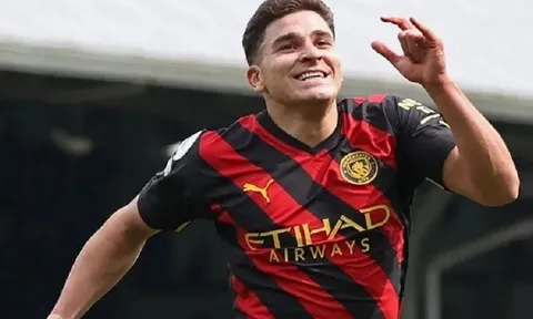 Bất mãn với Man City, tiền đạo Julian Alvarez sẵn sàng ra đi