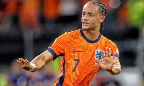 Tiền vệ Xavi Simons từ chối Bayern Munich và Man United