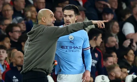 Man City nhận án phạt nặng, đồng ý bán Yan Couto cho Dortmund