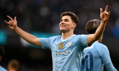 Arsenal tham gia cuộc đua giành chữ ký của Julian Alvarez