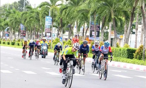 Hơn 200 vận động viên tranh tài tại giải vô địch Xe đạp đường trường trẻ quốc gia 2024