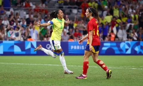 Bán kết môn Bóng đá nữ Olympic 2024: Brazil đánh bại đương kim vô địch World Cup để vào chung kết