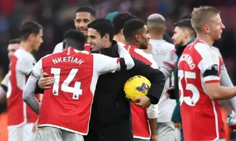 Arsenal hạ giá bán tiền đạo Eddie Nketiah