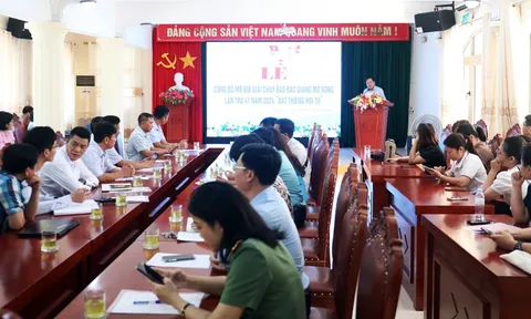 Mở Bib giải Chạy Báo Bắc Giang mở rộng lần thứ 41