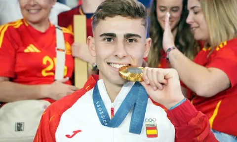 "Ngôi sao" trẻ của Barcelona đi vào lịch sử Bóng đá Tây Ban Nha