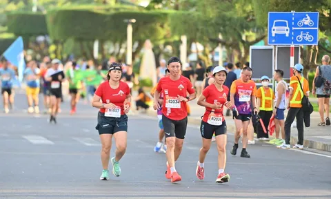Giải Chạy VnExpress Marathon Nha Trang 2024 thu hút hơn 9.000 runner