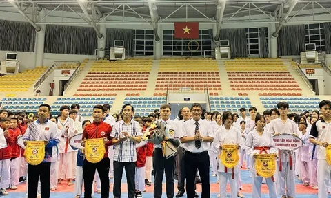 Gần 240 vận động viên tranh tài giải Karate các lứa tuổi tỉnh Kiên Giang