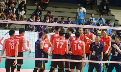 Chặng 1 SEA V.League 2024: Bóng chuyền nam Việt Nam để thua trận ra quân