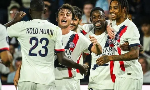 Bùng nổ phút cuối, PSG thắng đậm trận mở màn Ligue 1